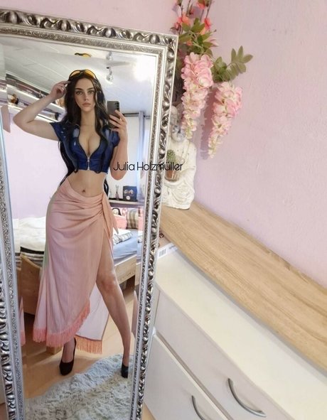 Julia Holzmuller modèle gratuit collection