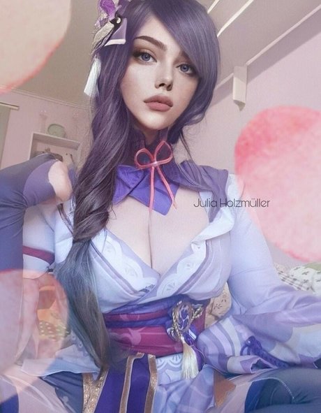 Julia Holzmuller modèle de haute qualité image