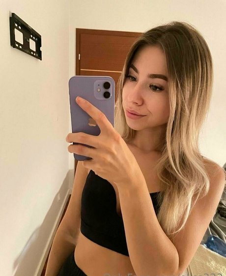 eliss333 actrice de nus img