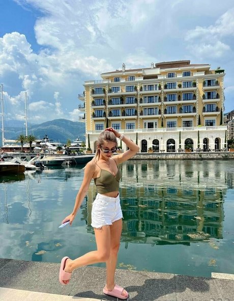 sexe en bikini uniquementfans bel adulte photos