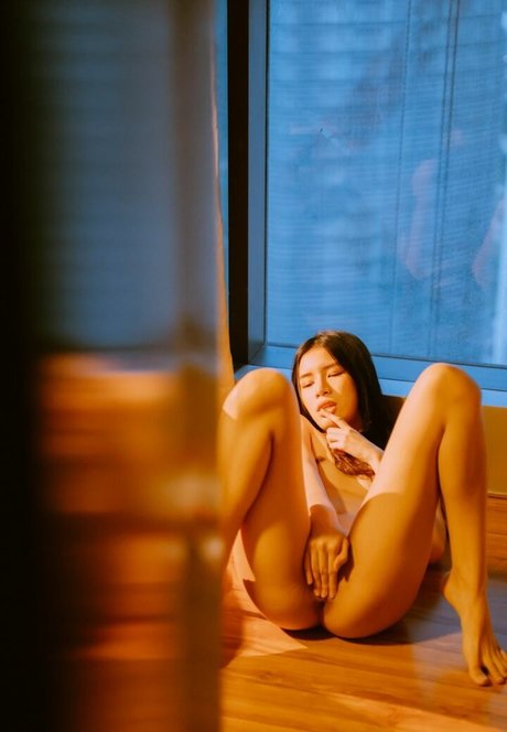 onlycarlyn actrice porno galeries