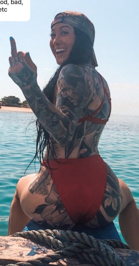 Marisa Laren nus de stars du porno images