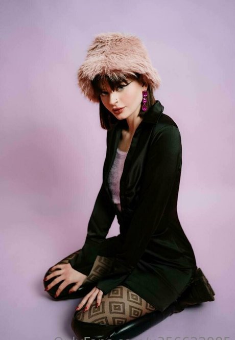 ashley bamby actrice sexy archive