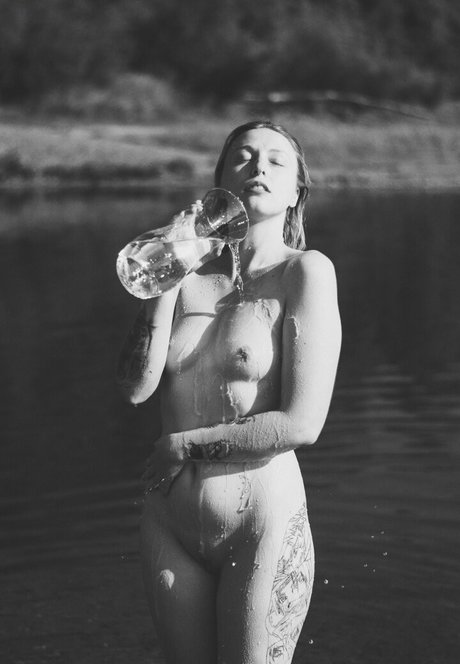 méga fans uniquement nu sexy archive