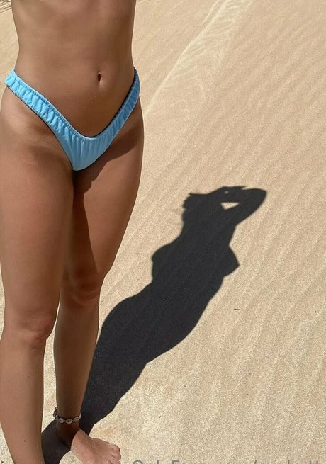 Cara Ellis étoile chaude collection