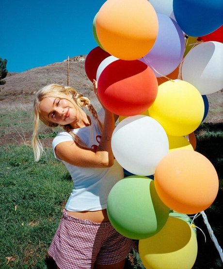 Claire Rosinkranz étoile adulte archive