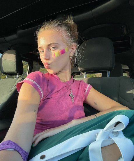 Claire Rosinkranz haut modèle galerie