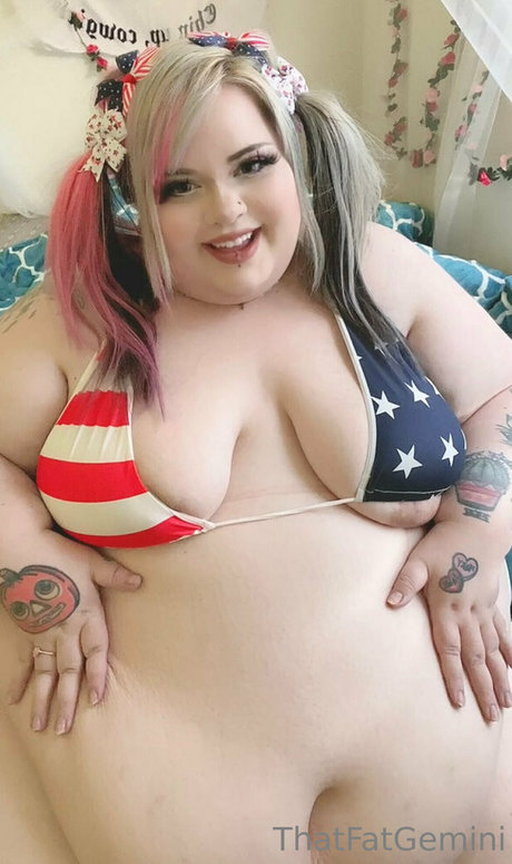 thatfatgemini modèle artistique galeries