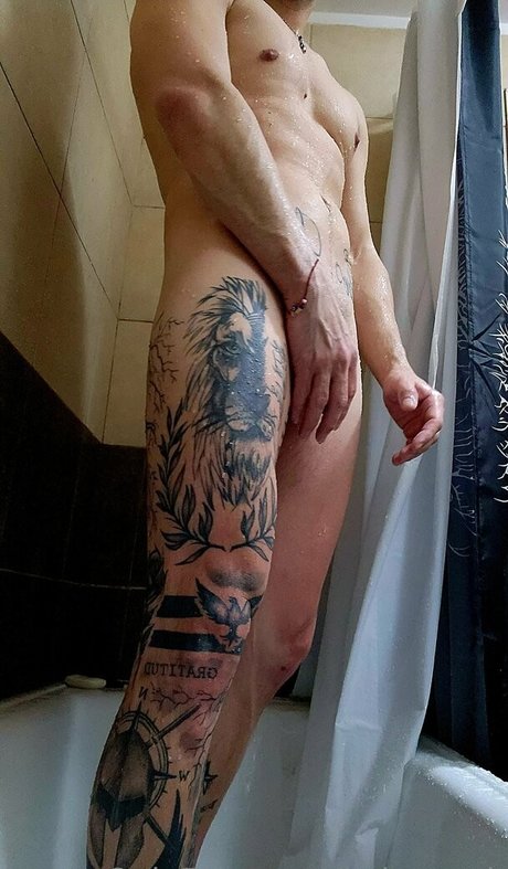 kchorrook actrice de nus galeries