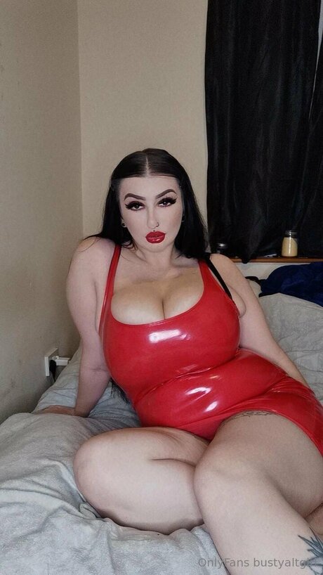 bustyaltgirl actrice nue img