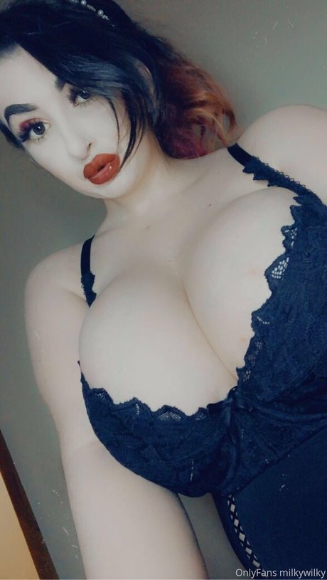 bustyaltgirl star du porno galerie