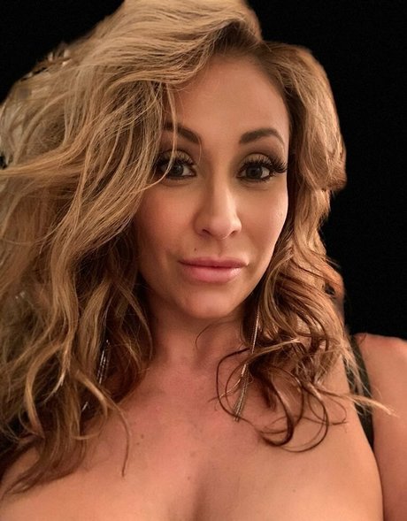 baisers lesbiens onlyfans beau des photos