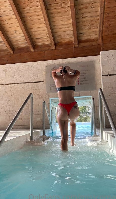 misscorna star pornographique collection