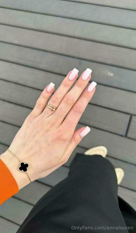 lolalouren étoile photos