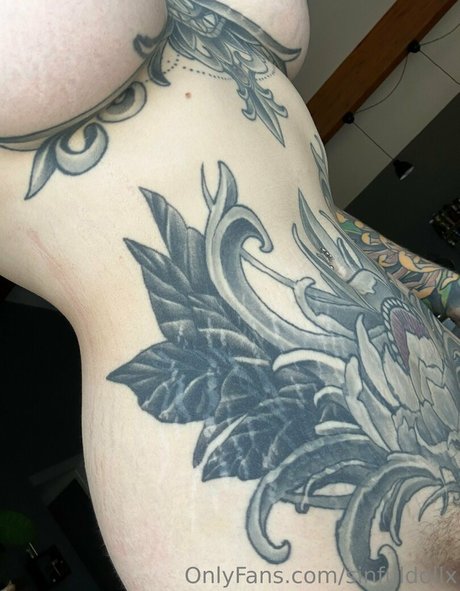 sinfuldollx étoile hd des photos