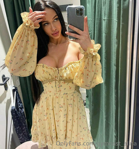 chatte giclante onlyfans meilleure qualité archive