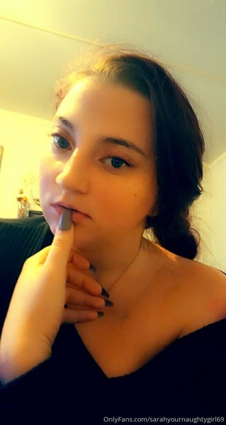 sarahyournaughtygirl69 étoile nue archive