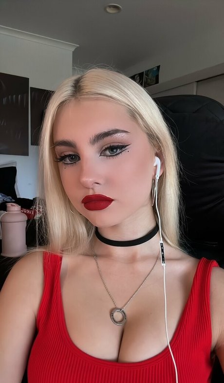 Gracelyra modèle nu img