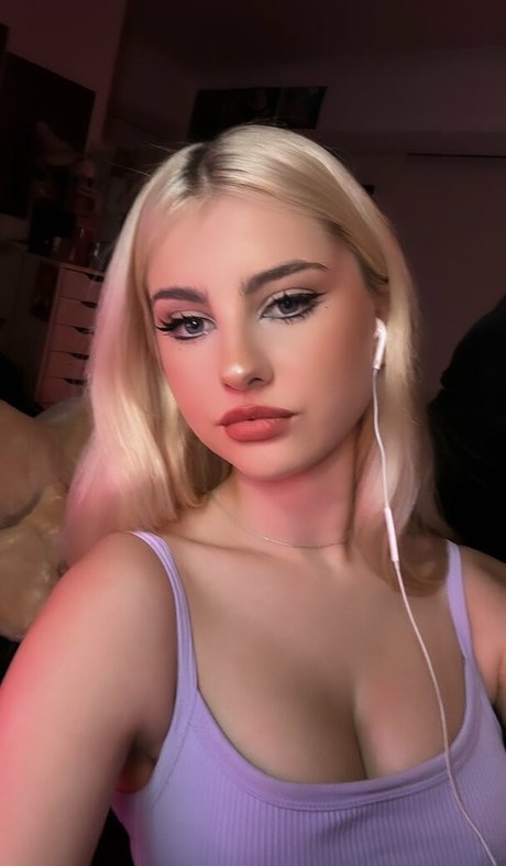 Gracelyra actrice nue image