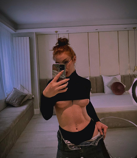 actrice onlyfans chaud joli photos