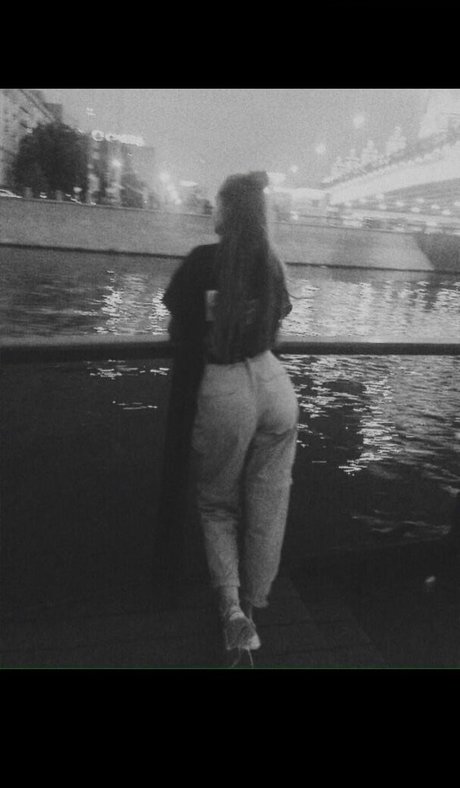 mia little witch actrice xxx image