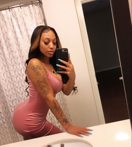 mamie milf onlyfans sympa érotique collection