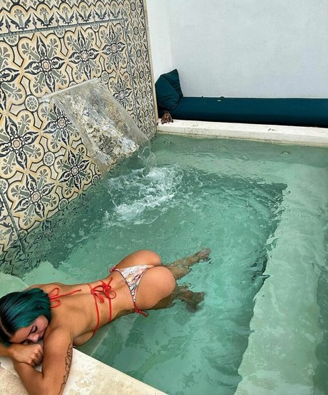 Selena Rivers haut modèle photo