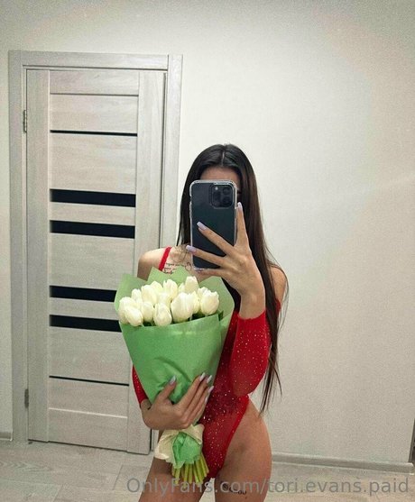 tori evans vip modèle adulte image