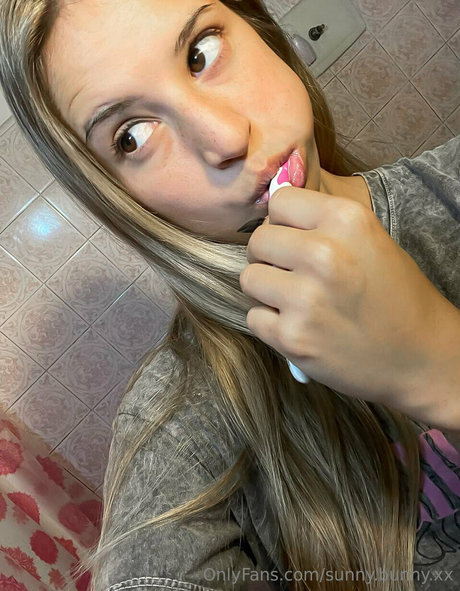 sunny bunny xx étoile xxx galeries