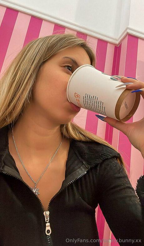 sunny bunny xx modèle de sexe image