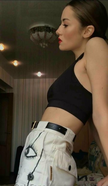 yanasugarr modèle sympa photos