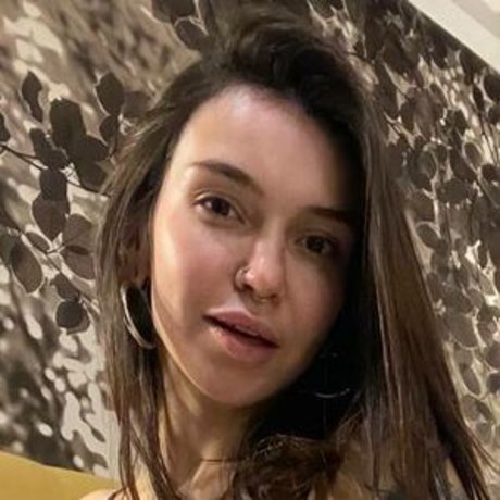 KiraFemmeFatal modèle xxx images