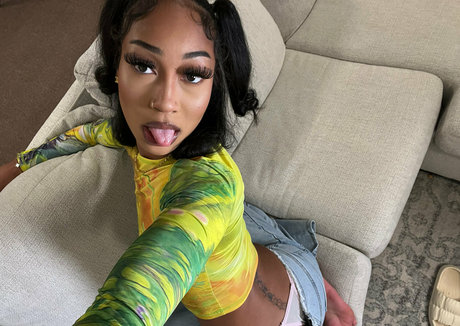 exoticblasiann star du porno gratuite photo