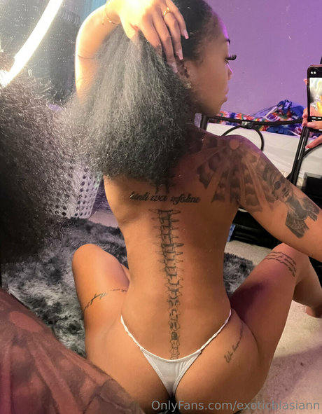 exoticblasiann actrice pornographique photo