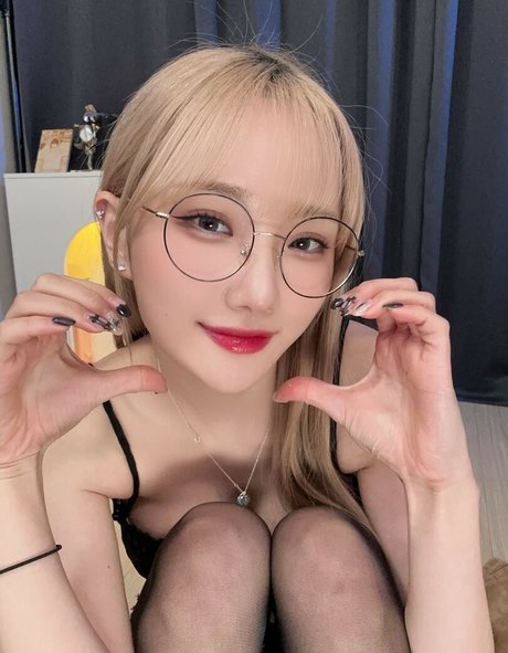 Woojungx4 actrice hd photo