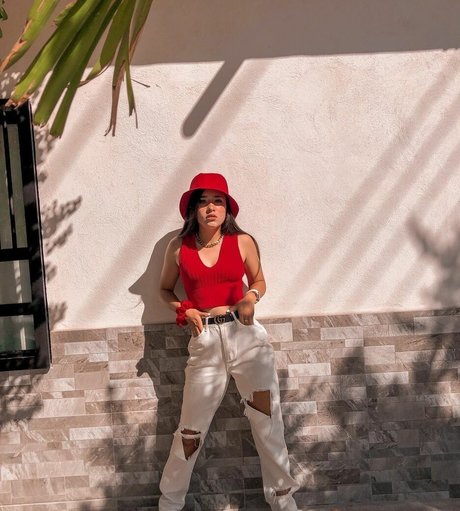 Ashly Martinez modèle sexy image