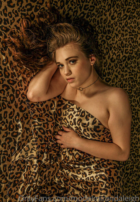 modelmirandaleigh joli modèle collection