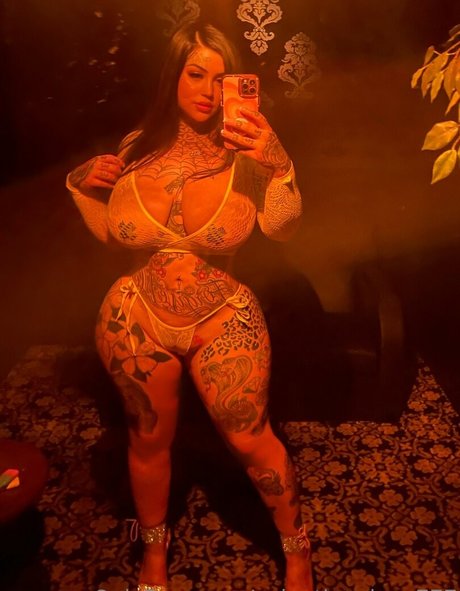 valentinevixen777 modèle parfait galeries