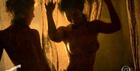 Yanna Lavigne star du porno nue photo