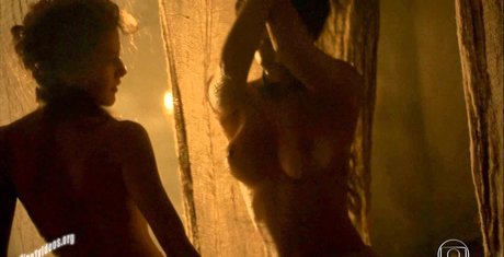 Yanna Lavigne star du porno en haute qualité photo