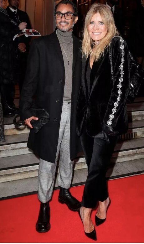 Michelle Collins star du porno parfaite images