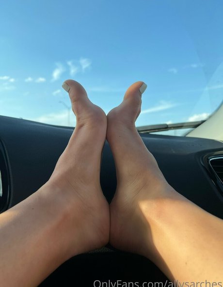 allysarches modèle nu img