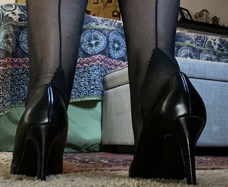 youlovemyfeettrample star du porno de haute qualité des photos