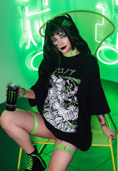 Yana Lerman modèle de sexe img