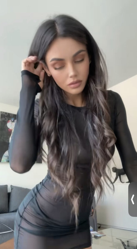 Zoe Evans actrice exclusive image