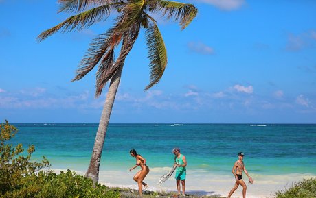 Priscilla Huggins star du porno de haute qualité image