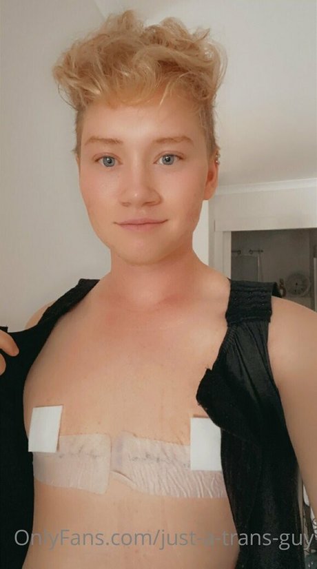 just a trans guy étoile adulte img