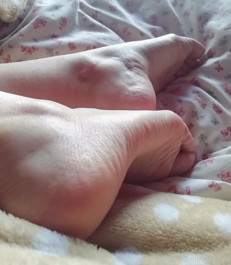 aprilxredfree actrice artistique collection