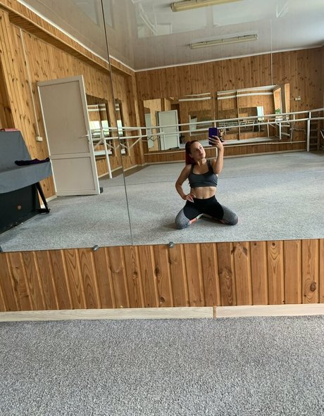 alislyfox actrice libre des photos