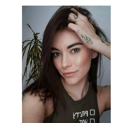 nice to meetyou modèle chaud photos